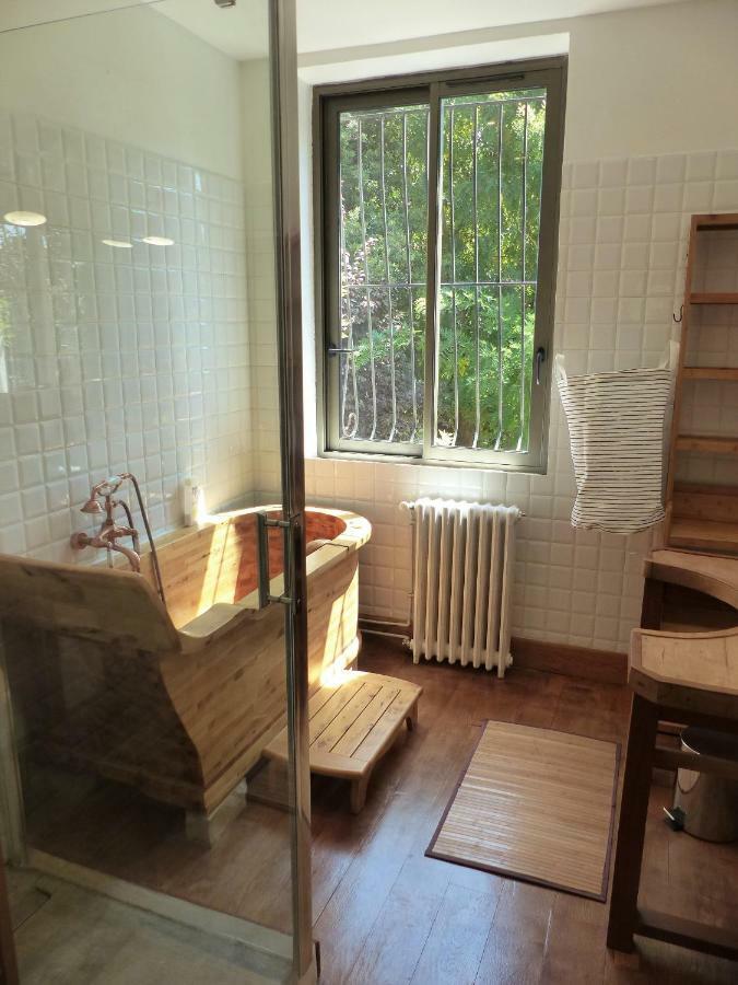 Loustalet D'Aix Apartment Aix-en-Provence Bagian luar foto
